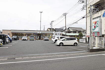 セブンイレブン　三島大場駅前店 70ｍ(徒歩1分)