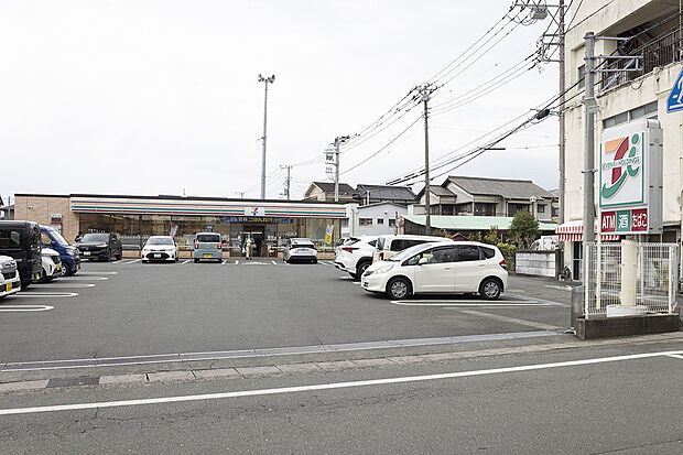 セブンイレブン 三島大場駅前店(約70m)