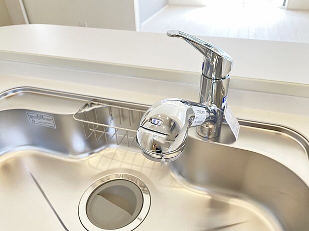 【浄水器】浄水器一体型のキッチンで洗い物用・料理用と切り替え簡単！キッチンワークをより快適にします！ 