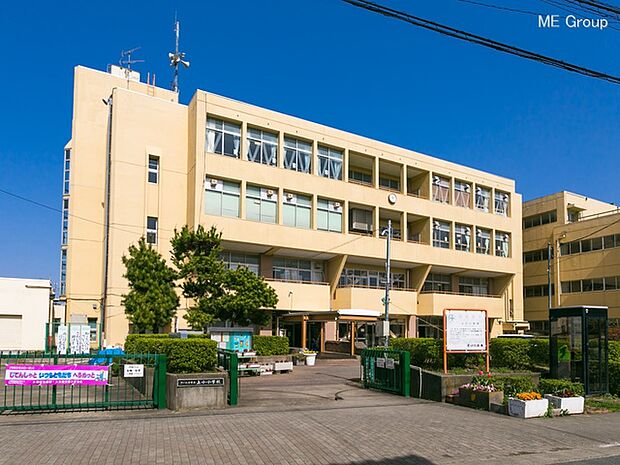 さいたま市立上小小学校（約350m）
