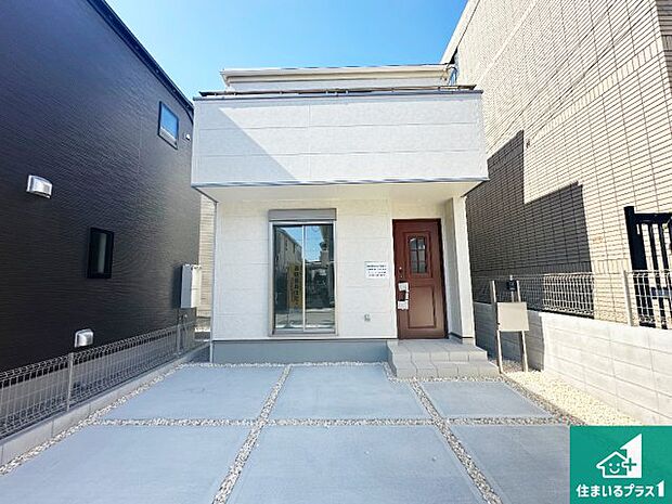 【外観】安心の10年保証!外観を美しく保ち、雨水で汚れを落とします!気になることがありましたら、お気軽にお問い合わせください!