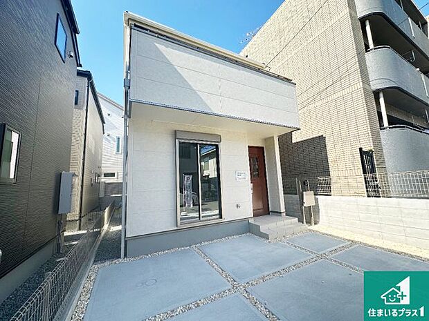 【外観】安心の10年保証!外観を美しく保ち、雨水で汚れを落とします!気になることがありましたら、お気軽にお問い合わせください!