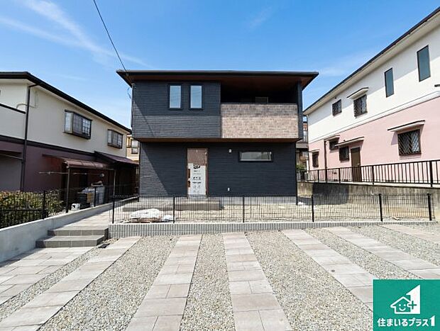 【外観】安心の10年保証！外観を美しく保ち、雨水で汚れを落とします！気になることがありましたら、お気軽にお問い合わせください！