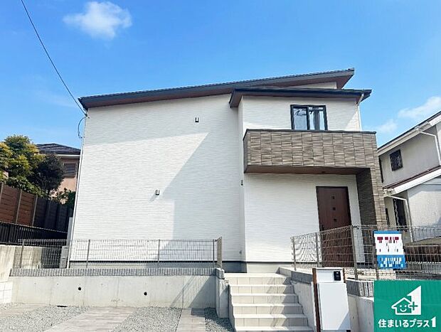 【外観】安心の10年保証！外観を美しく保ち、雨水で汚れを落とします！気になることがありましたら、お気軽にお問い合わせください！