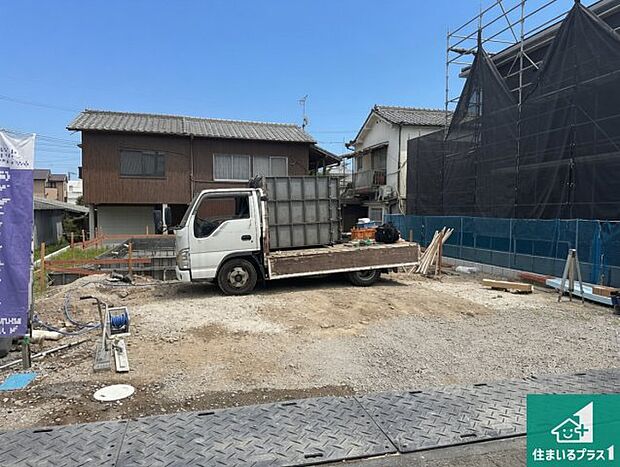 【外観】周辺は落ち着いた街並みの住宅地!子育てがしやすい住環境です!まだ未完成ですが、現地でしかわからない事もございます。是非一度ご覧ください。