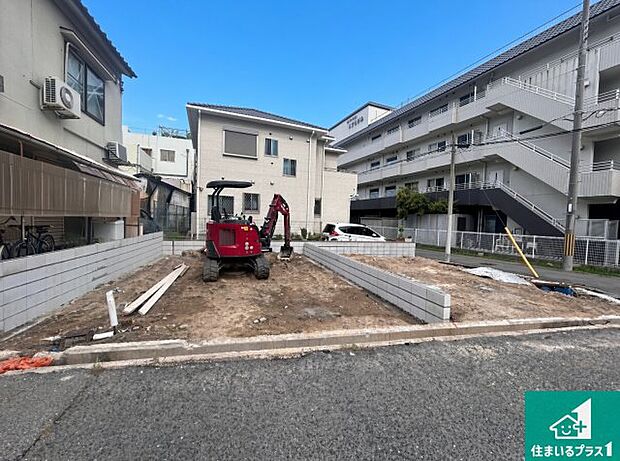 【外観】現在建築中！落ち着いた街並みで新生活を始めることが出来そう！周辺の物件も併せてご紹介させて頂きます！
