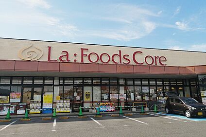 ピアゴ　ラ　フーズコア（半田清城店） 450ｍ(徒歩6分)