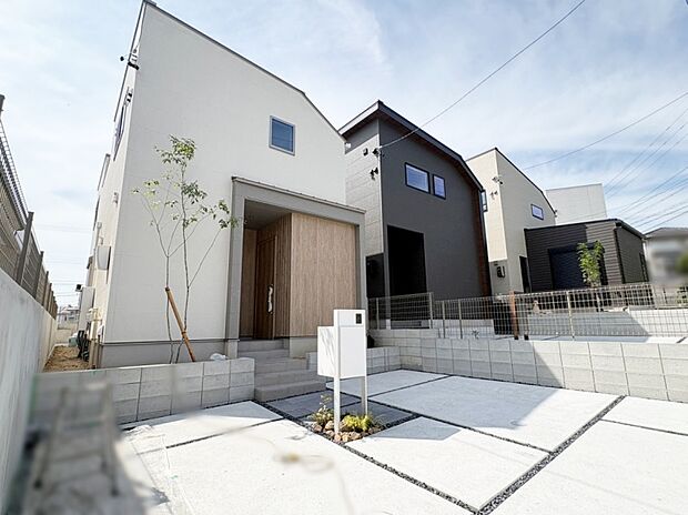 【■Photo/3号地外観■】当日のご案内も承っております!まずは見るだけ・サクッと10分見学も大歓迎です!お気軽にお問い合わせください♪