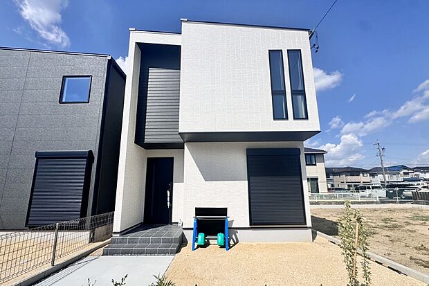 【■Photo/3号地外観■】建物完成しました！当日のご案内も承っております。まずは見るだけ・サクッと10分見学も大歓迎です◎お気軽にお問い合わせください！