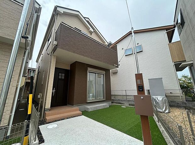 D号棟外観写真(2026年6月撮影)
嬉しい駅チカ♪名鉄瀬戸線「旭前」駅徒歩3分と交通アクセス良好です!
