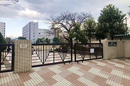 千種小学校 700ｍ(徒歩9分)