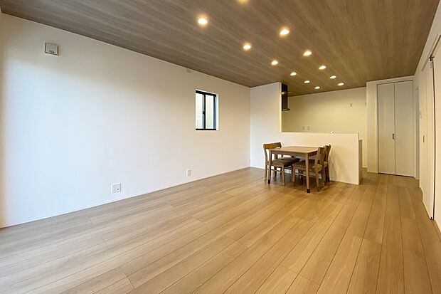 ◆2号地内観◆
LDK15.6帖