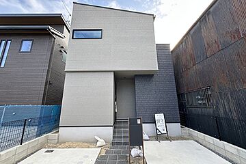 【AVANTIA　アバンティア】北区大杉2期 外観