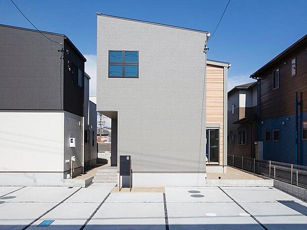 3号地
太陽光発電システム搭載のスタイリッシュモダンな外観