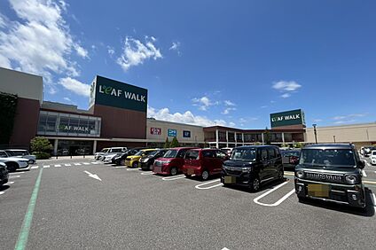 リーフウォーク稲沢 2400ｍ～2410ｍ(徒歩30分（自動車5分）)