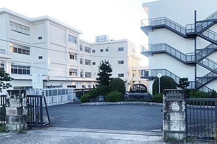 清洲中学校 1700ｍ(徒歩22分)