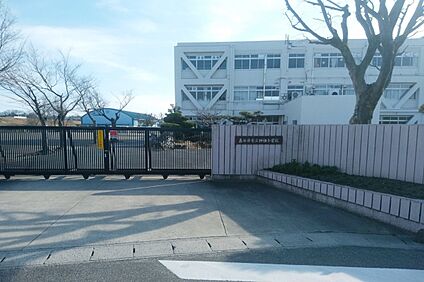 神領小学校 320ｍ～330ｍ(徒歩4分～5分)