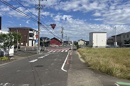 北側道路（2026年9月撮影）