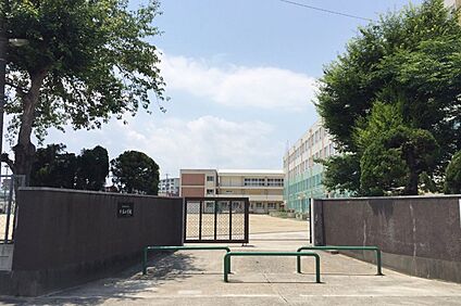 中島小学校 450ｍ(徒歩6分)