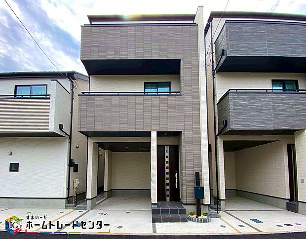 【飯田グループ唯一の販売会社】
平日・土日祝日やお仕事帰りなどお客様のご都合に合わせて、営業スタッフが誠心誠意真心込めて御対応します♪お気軽にお問い合わせください♪