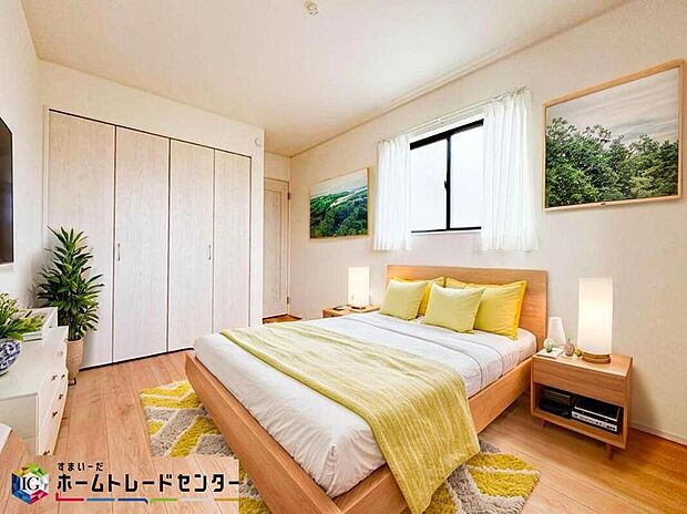 南向きの主寝室は採光も明るく風通し共に良好です。ダブルベッドのサイズのベッドを配置しても十分な広さを確保できる寝室です♪※こちらはCGなどで画像生成したイメージ画像となります。