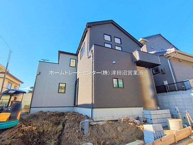 【ホームトレードセンター株式会社】
お仕事帰りなどお客様のご都合に合わせて、営業スタッフが誠心誠意真心込めて御対応します♪お気軽にお問い合わせください♪