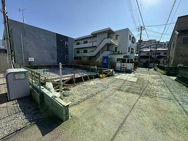 この風景が暮らしの一部に。毎日がイキイキと笑顔溢れる暮らしの始まりです♪ぜひ一度この見晴らしを体感してみませんか♪ご都合の良い時　自由に外観ご覧になれます。ご内見ご希望の際はぜひお気軽にご連絡下さい♪