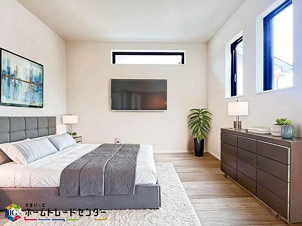 南向きの主寝室は採光も明るく風通し共に良好です。ダブルベッドのサイズのベッドを配置しても十分な広さを確保できる寝室です♪※こちらはCGなどで画像生成したイメージ画像となります。