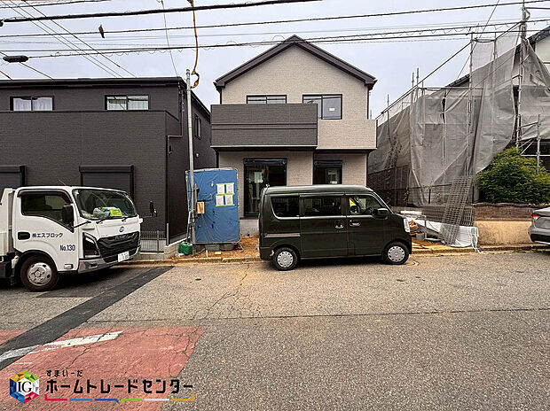 【現地外観写真】美しい緑と良好な住環境が守られてきたこの街に、凛とした空気を醸す住宅街【大穴南】。穏やかな空気の流れる落ち着いた住環境です。ぜひ、現地へ足をお運びいただき実際の環境・陽当たりをご確認下さい。