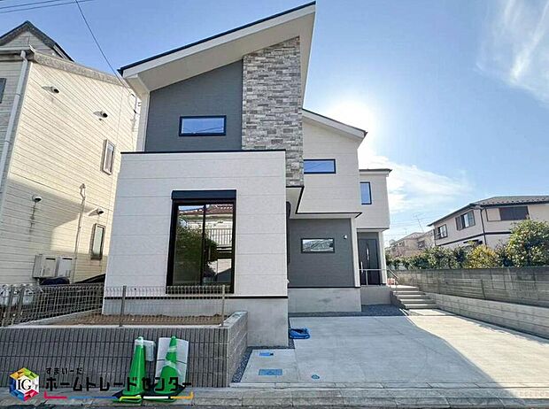 【現地外観写真】当物件のご案内につきましては、営業スタッフが丁寧に御対応します♪休日、お仕事帰りなど、ご都合に合わせていつでもご案内いたします♪周辺環境と併せて、実際に現地をご確認ください♪