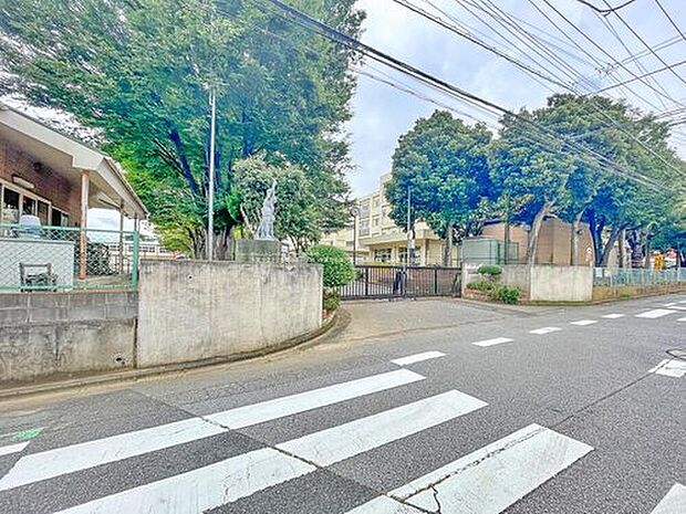 千葉市立さつきが丘東小学校（約1,000m）