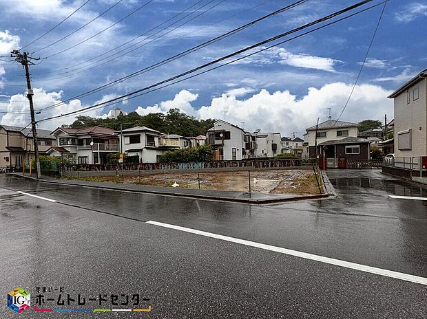 【現地外観写真】当物件のご案内につきましては、営業スタッフが丁寧に御対応します♪休日、お仕事帰りなど、ご都合に合わせていつでもご案内いたします♪周辺環境と併せて、実際に現地をご確認ください♪