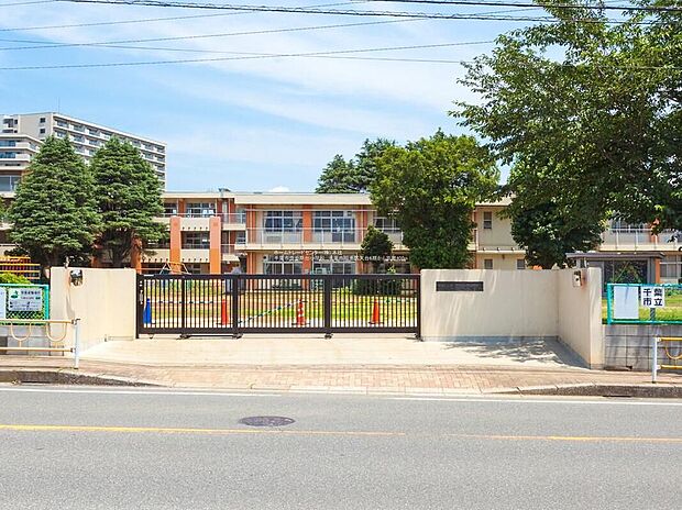 千葉市立千草台小学校（約400m）