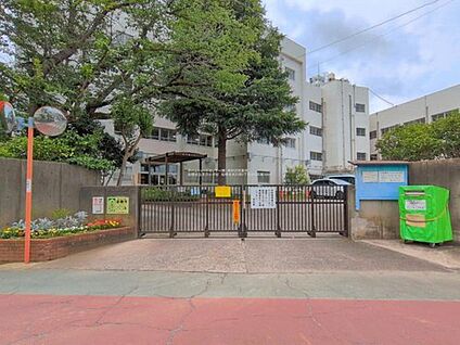 船橋市立大穴小学校 100m(徒歩2分)