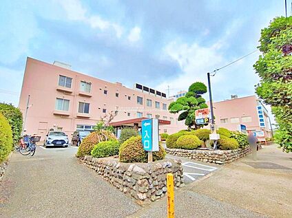東船橋病院 1400m(徒歩18分、車で3分)