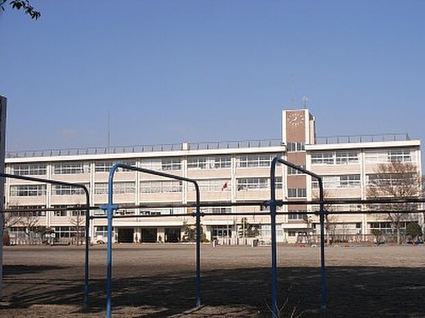 陽南中学校（約1,489m・徒歩19分）