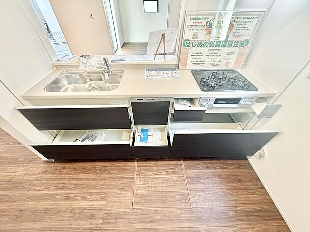 ■料理がもっと楽しくなる、快適なキッチン空間