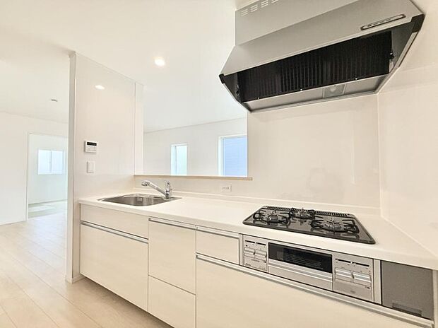 ■家族の絆を深める、温もりのあるキッチン