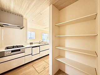 余裕のある駐車スペース2台■立川市一番町２丁目■ その他