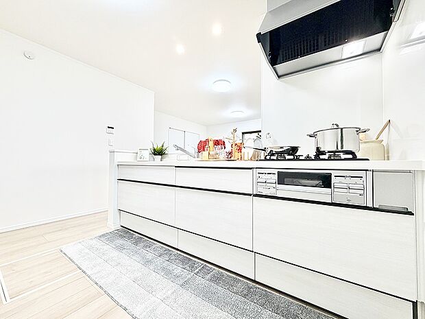 ■シンプルで機能的、毎日使いやすいキッチン