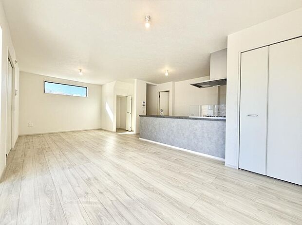 ■くつろぎと笑顔が集まる、心温まるリビング