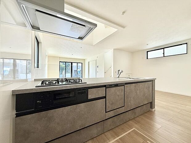 ■家族の絆を深める、温もりのあるキッチン