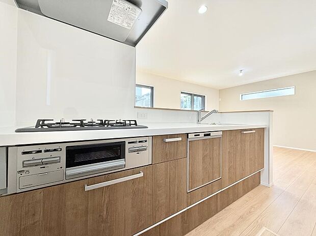 ■シンプルで機能的、毎日使いやすいキッチン