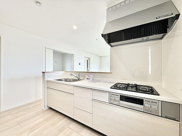 ■家族の絆を深める、温もりのあるキッチン