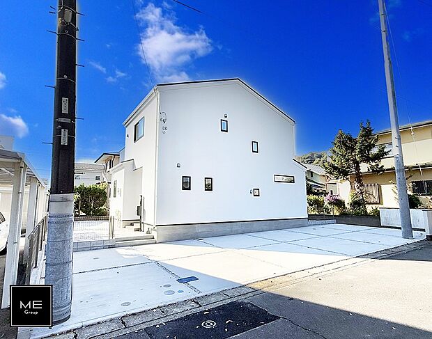 【現地外観写真】■家族みんなが笑顔で過ごせる、安心感のある住まい