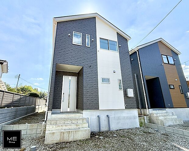 【現地外観写真】2号棟  ■新しい暮らしが始まる場所で、家族の絆を深める