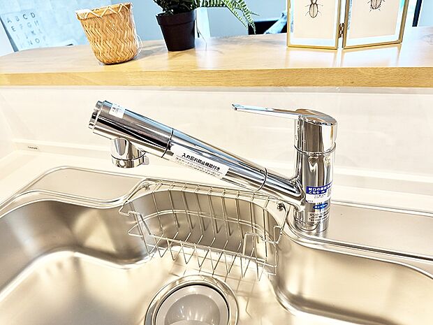 【浄水器】■不純物をしっかり除去して安心して飲めます