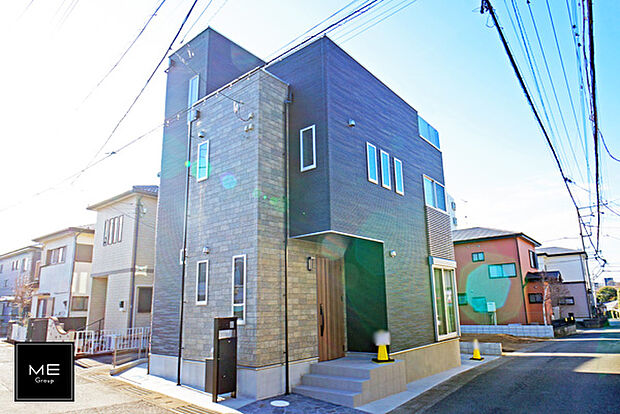 【現地外観写真】■暮らしを豊かにする充実した仕様設備で快適に