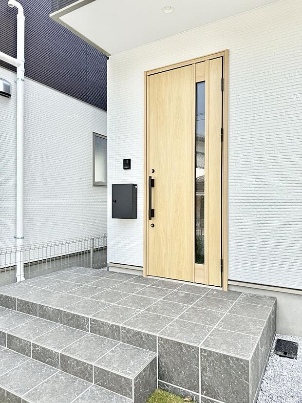 【玄関】■ ここから始まる、笑顔あふれる毎日