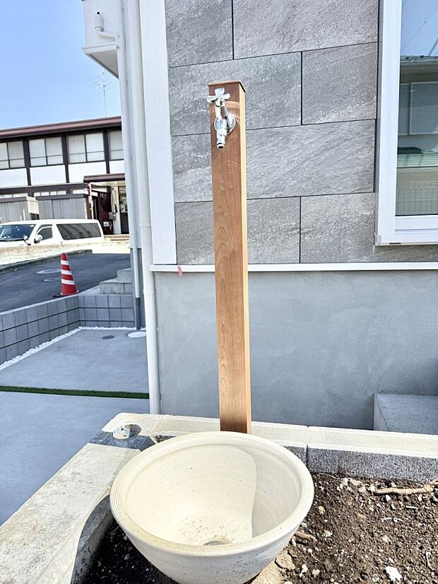 【その他現地】■外水栓付きで庭作業や洗車に便利です
